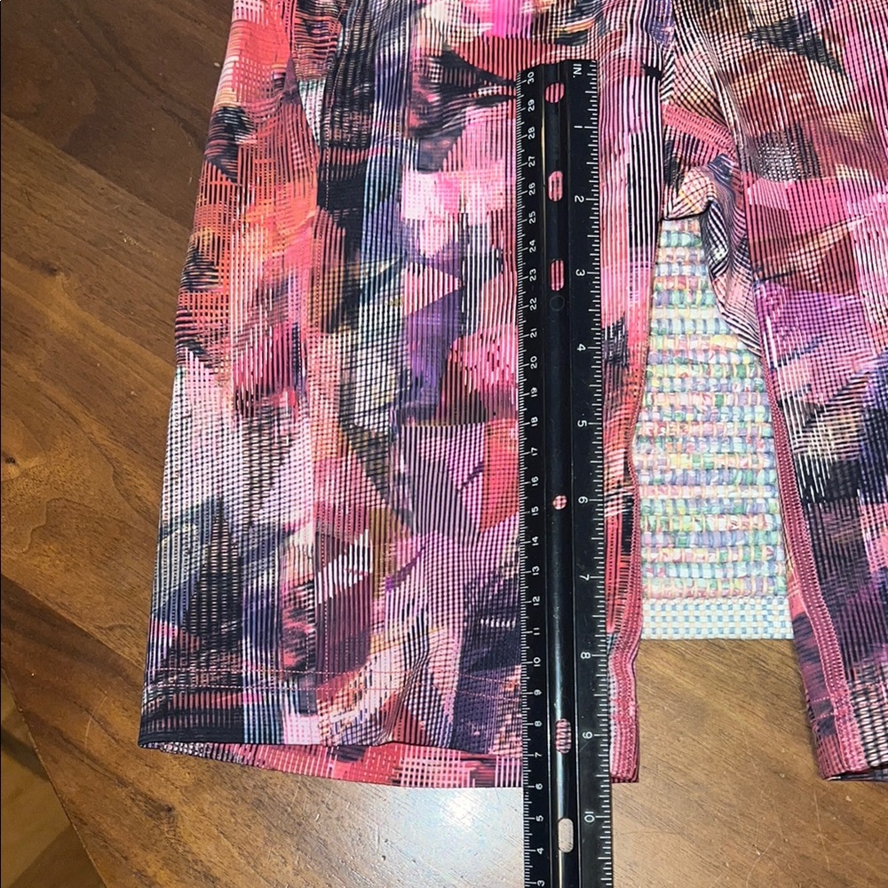 Lululemon Pink and Black Bike Shorts Artistic Design w/side pockets. - Picture 16 of 16
